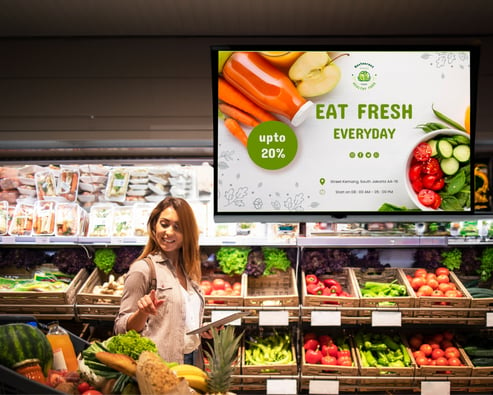 The New Retail Landscape: Integrating E-commerce and Physical Stores Through Digital Signage