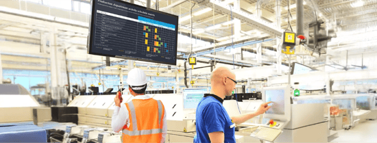 How Digital Signage as Real Time Displays Improves Data Visualization in Manufacturing KPI Dashboards